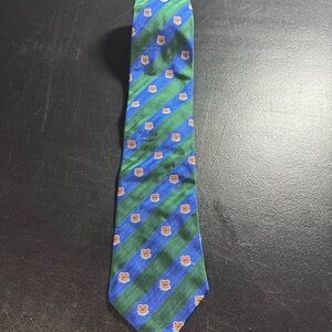 Andrew’s Ties 7 Fold Necktie Beige Silk Foulard Geometric Pattern Made In Italy